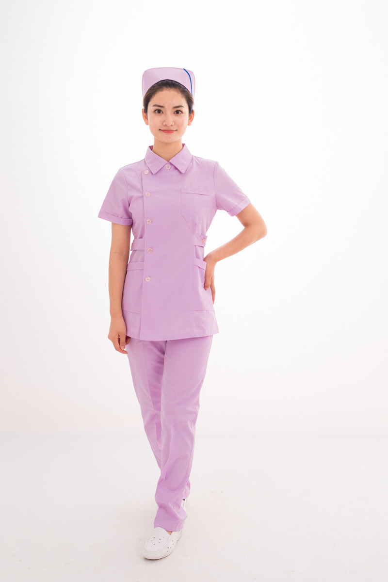 Diseño y función de los uniformes de las enfermeras: la clave para mejorar la eficiencia de los trabajadores de la salud