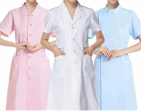 Uniformes de enfermeras: moda profesional práctica y cómoda