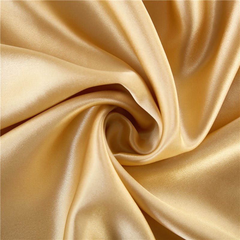 ¿La costura de seda es diferente de coser tela de algodón?